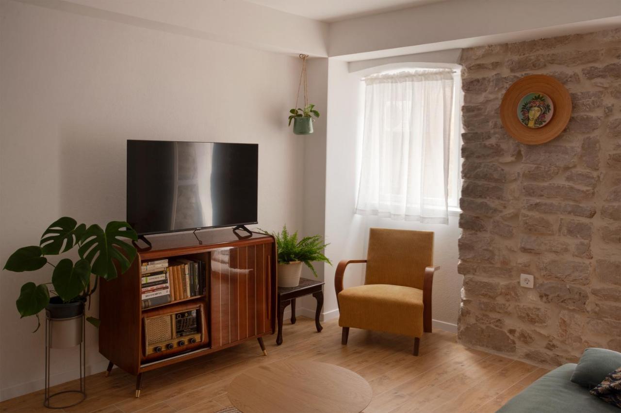 Apartamento Sketches Of Milna Milna  Exterior foto